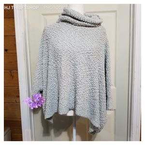 🌷Romeo+Juliet Cape Sweater🌷